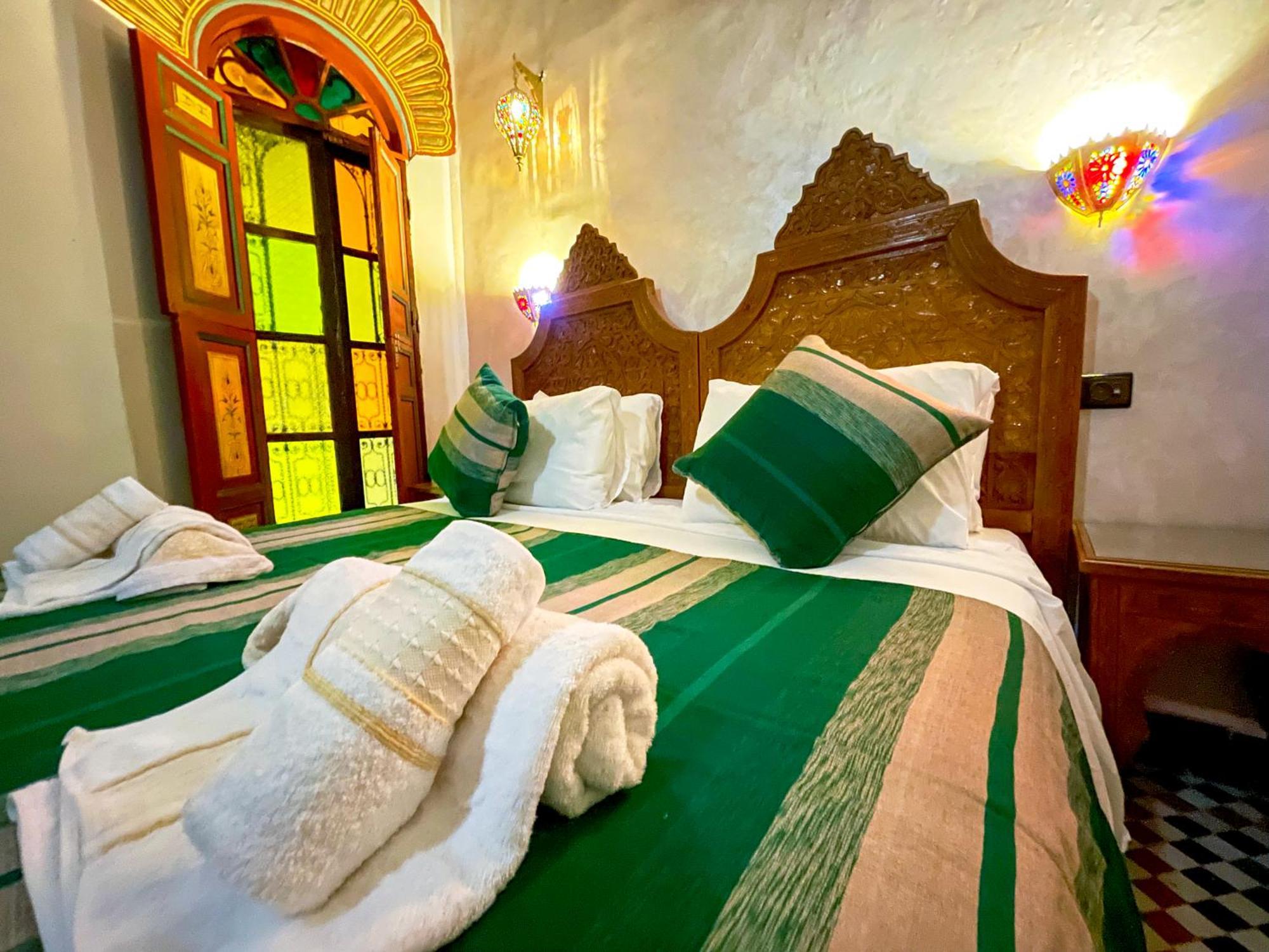 Riad Dar El Ouedghiri Fès Exteriör bild