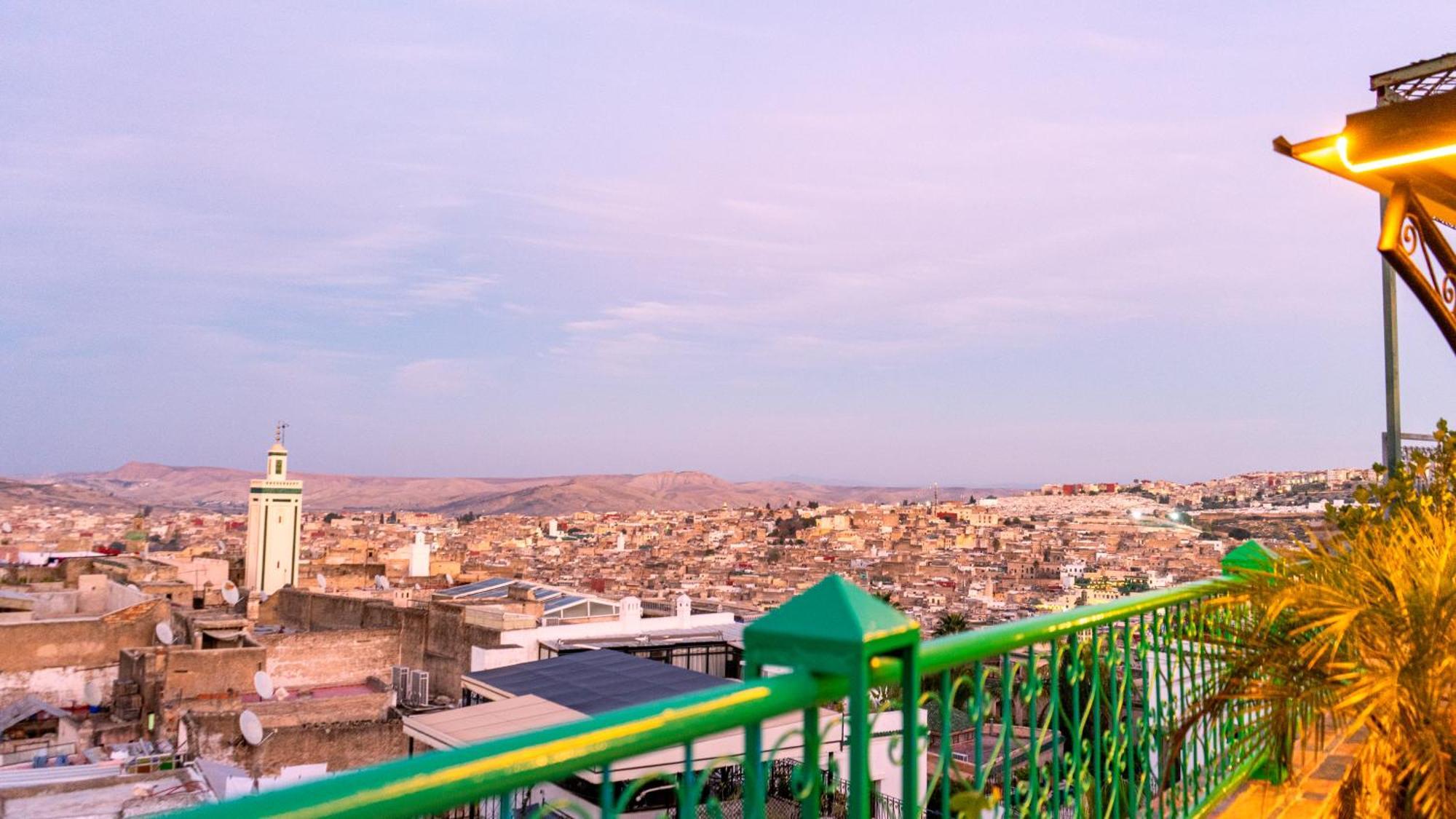 Riad Dar El Ouedghiri Fès Exteriör bild
