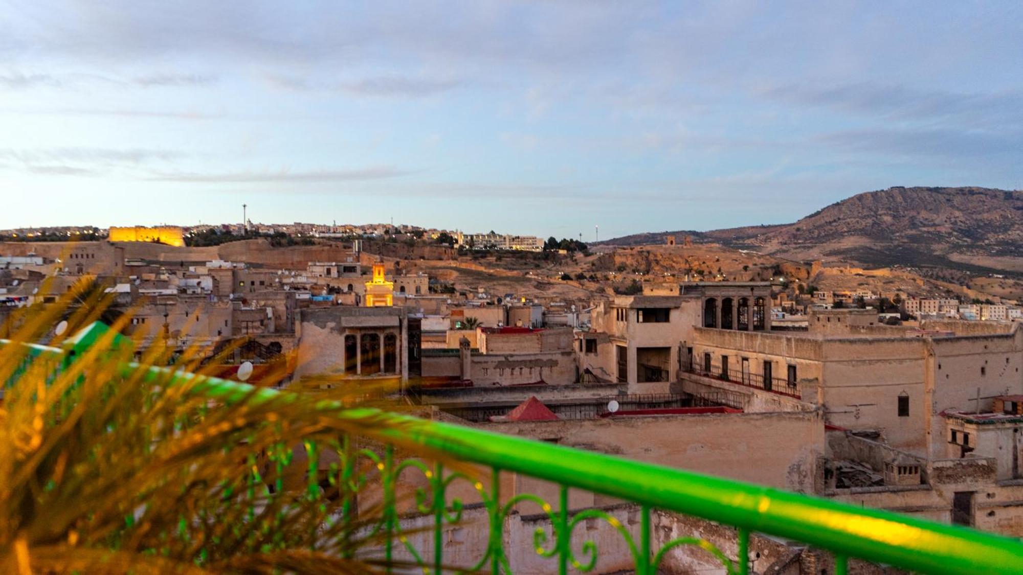 Riad Dar El Ouedghiri Fès Exteriör bild