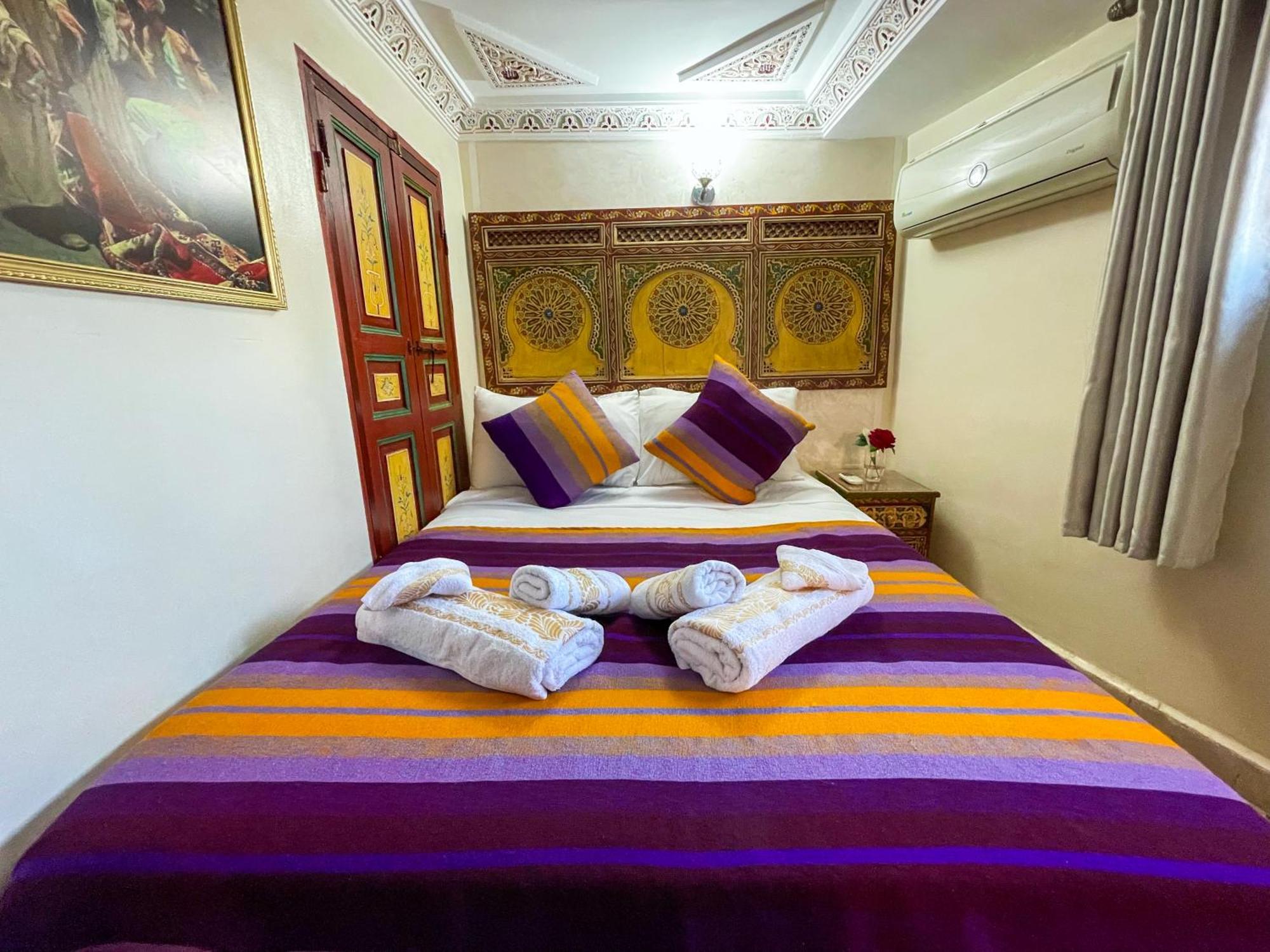 Riad Dar El Ouedghiri Fès Exteriör bild