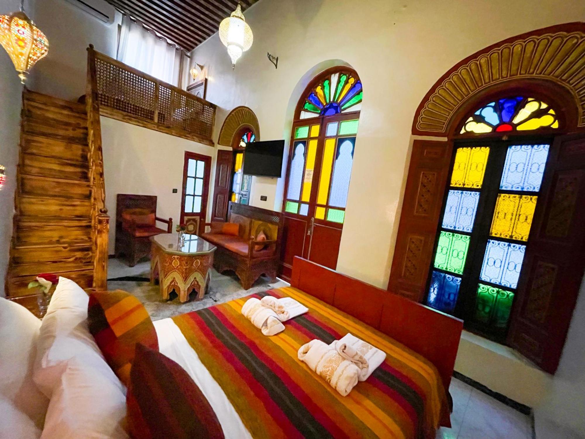 Riad Dar El Ouedghiri Fès Exteriör bild