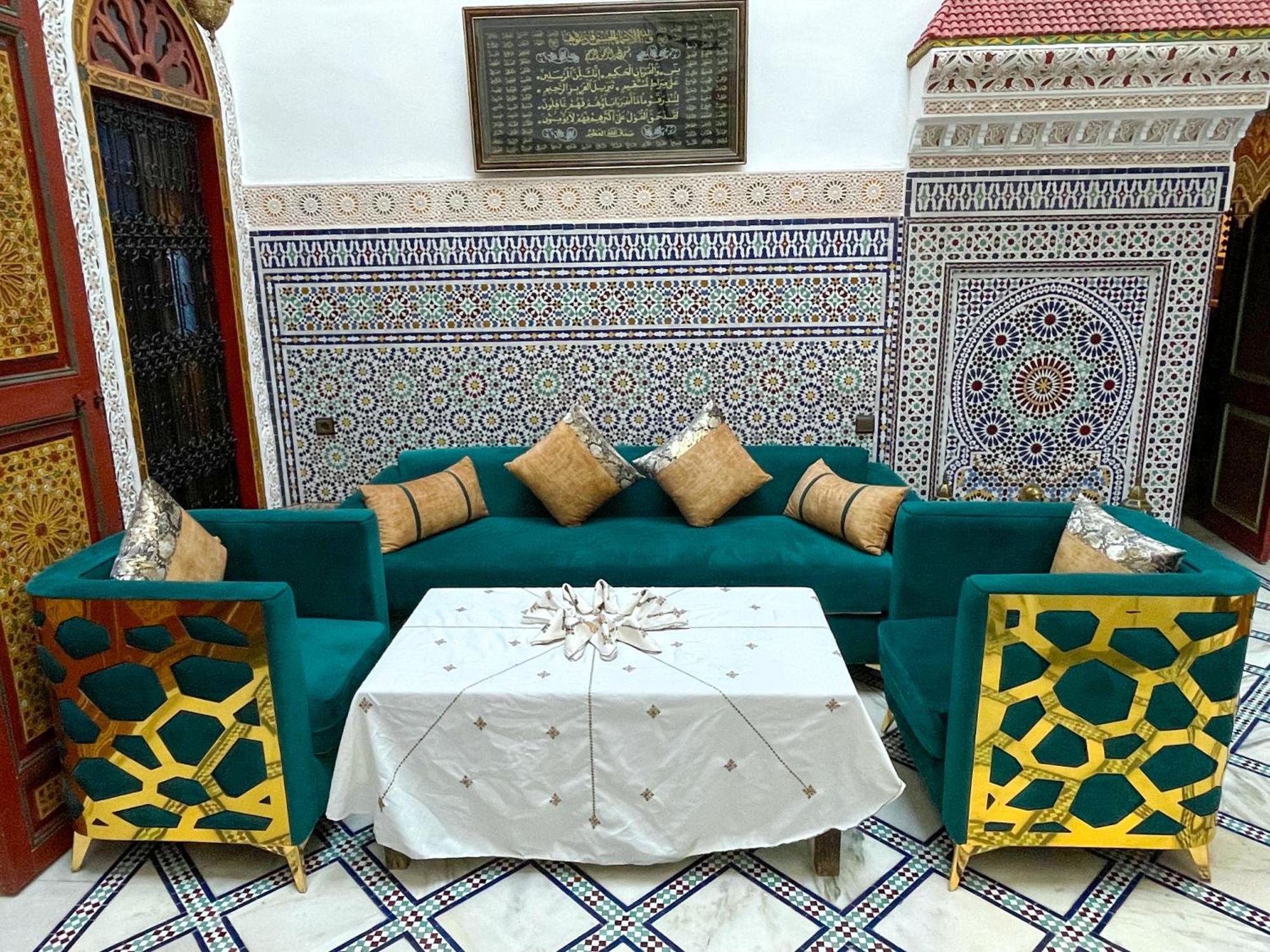 Riad Dar El Ouedghiri Fès Exteriör bild